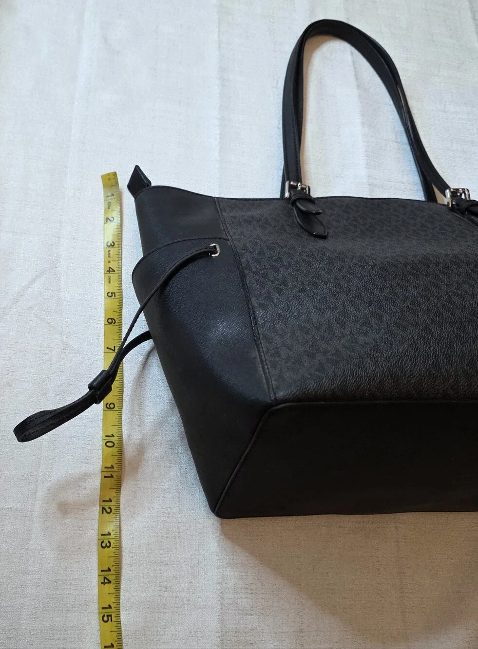Michael Kors Gilly Large Zip Drawstring Travel Tote Bag Signature 35S1S2GT7B